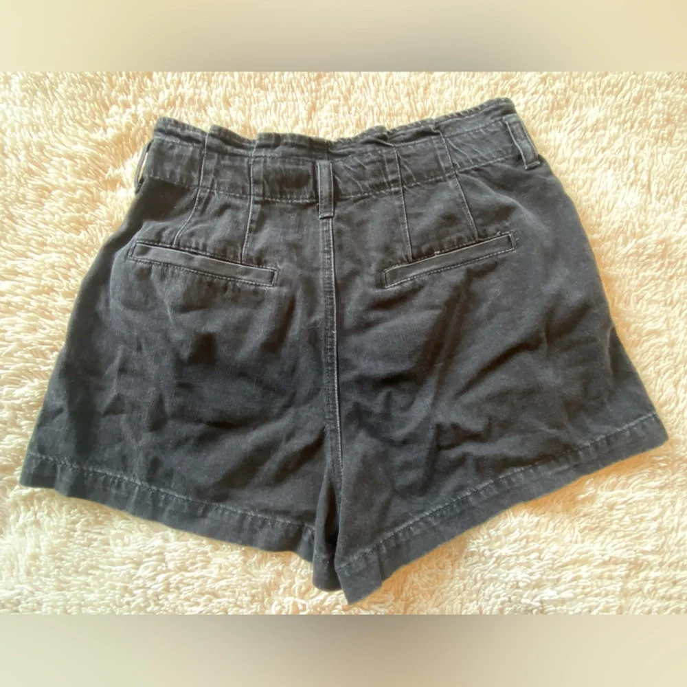 American Eagle Black Denim Shorts - Picture 2 of 4
